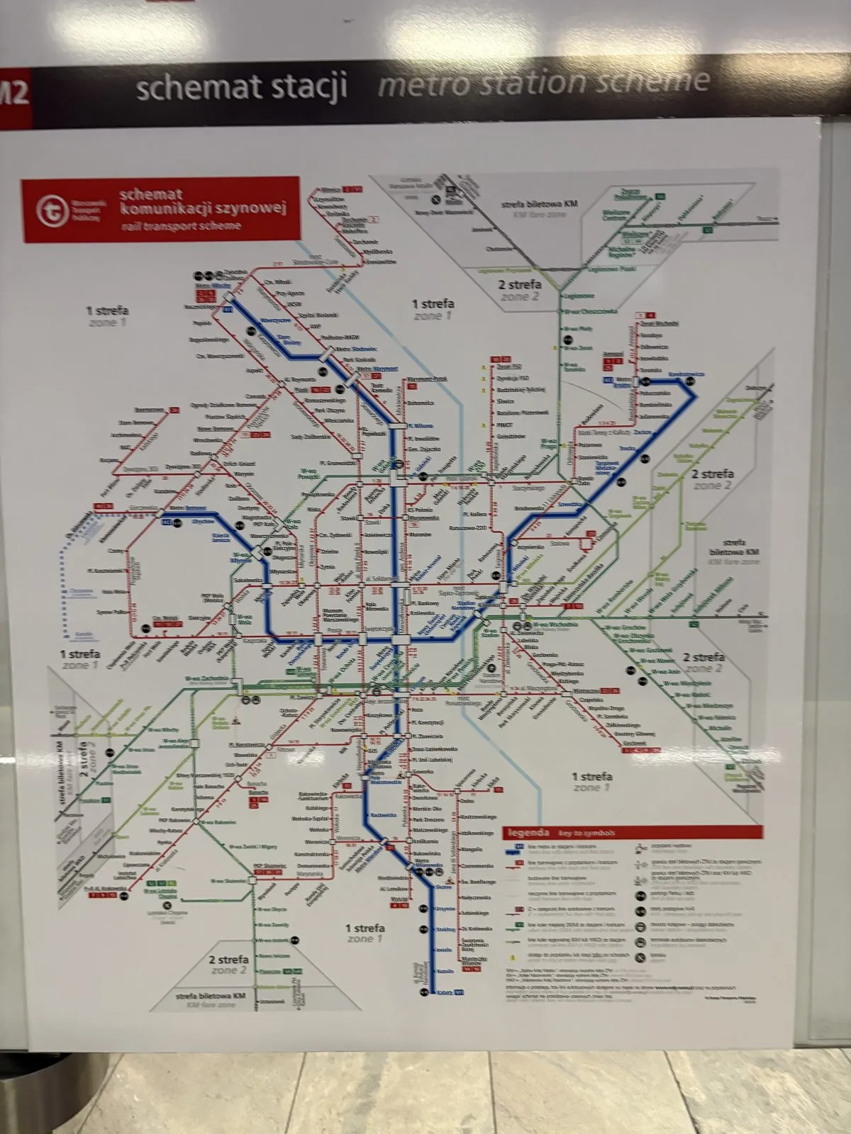 ワルシャワの地下鉄の路線図