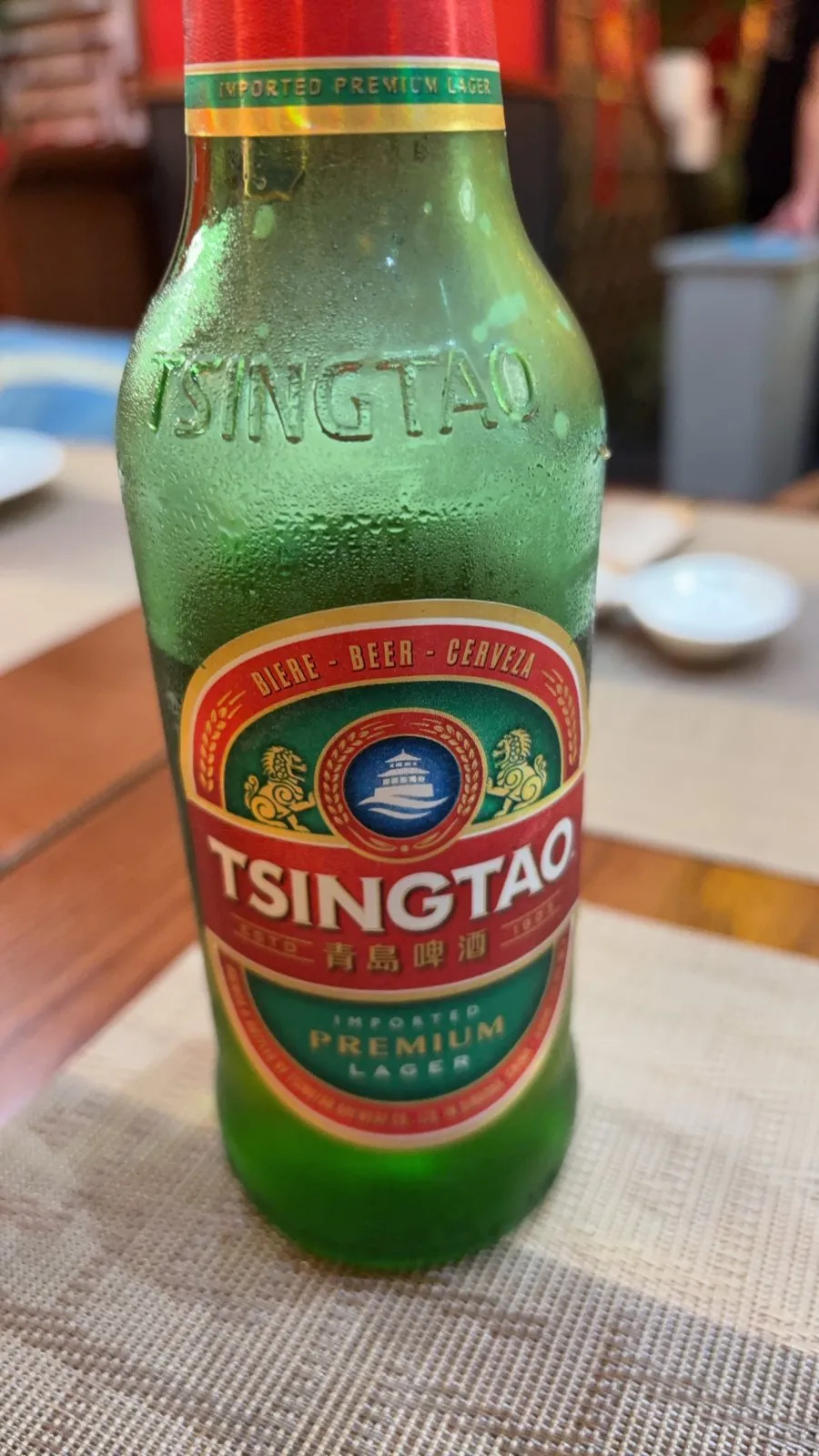中華料理店の青島ビール